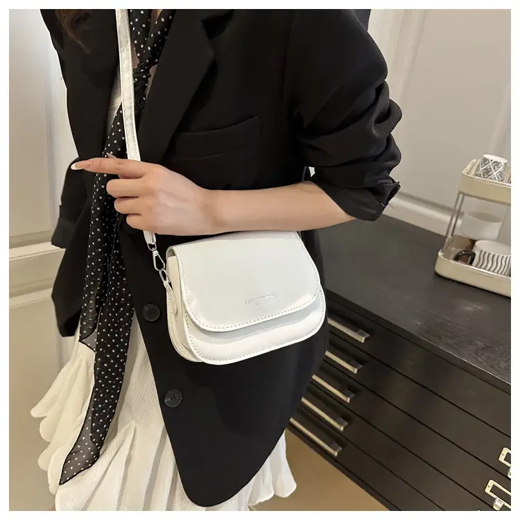 Cute Pink Square Shoulder Bag for Women 2025 — feature 19