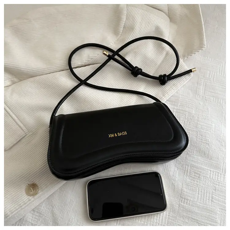 Black Crossbody Bag with Adjustable Strap — feature 17