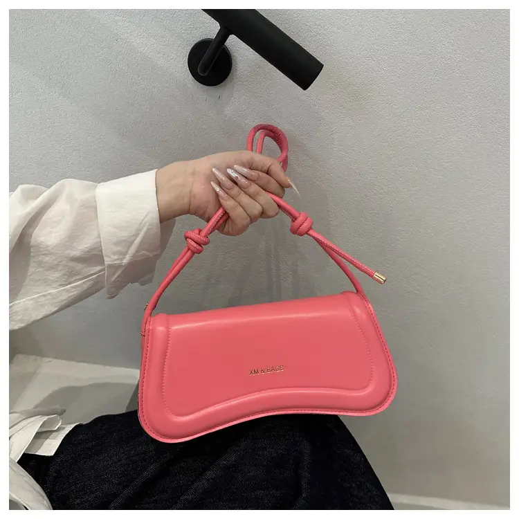 Black Crossbody Bag with Adjustable Strap — feature 30