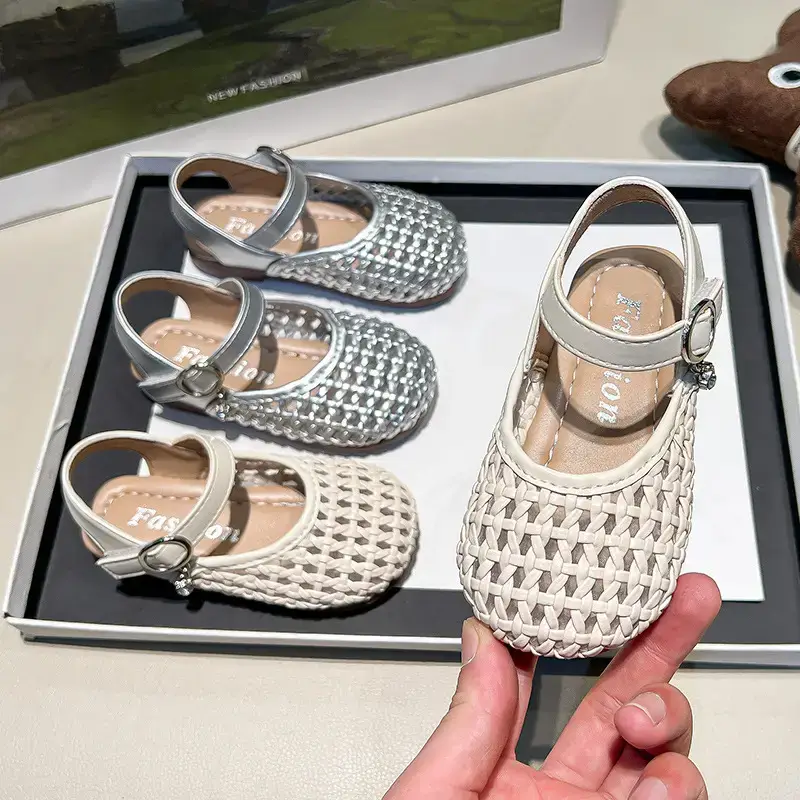 Baby Toe Sandals Silver Sparkly 2025 Summer