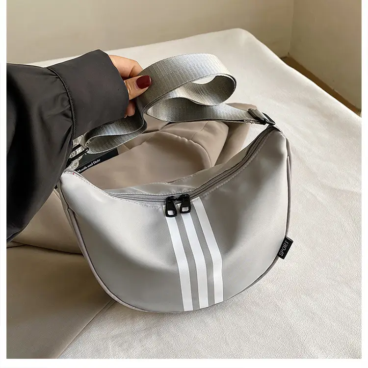 Women Waterproof Crossbody Bag Black 2026 — feature 17