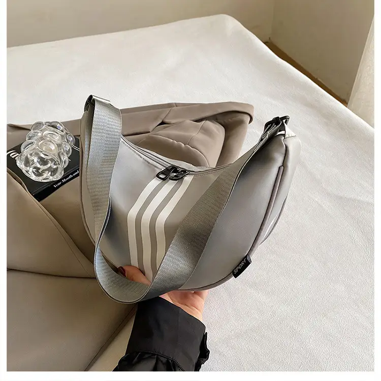 Women Waterproof Crossbody Bag Black 2026 — feature 18