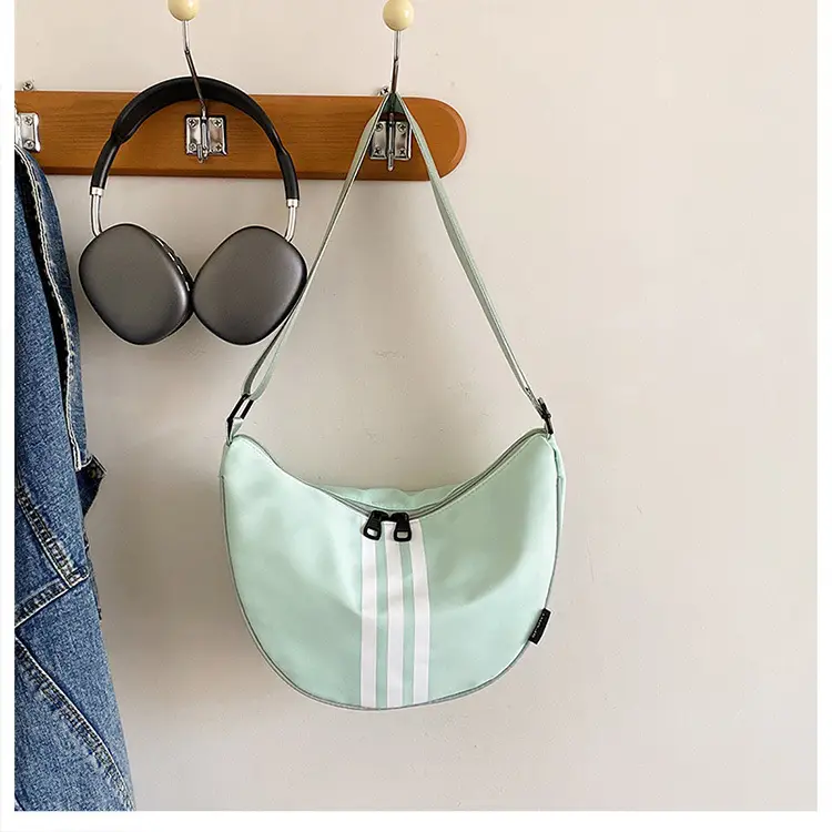 Women Waterproof Crossbody Bag Black 2026 — feature 28