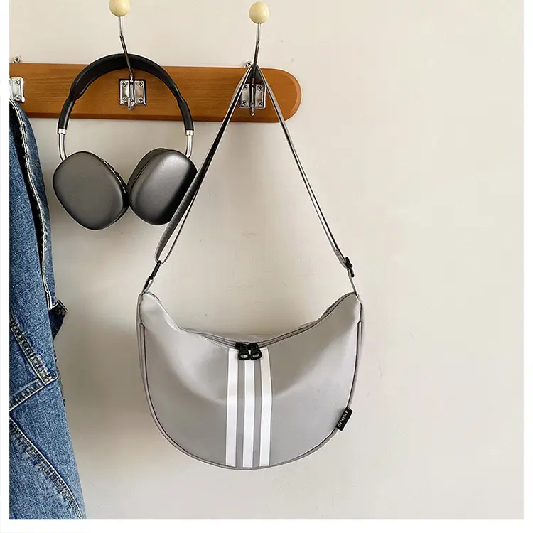 Women Waterproof Crossbody Bag Black 2026 — feature 32