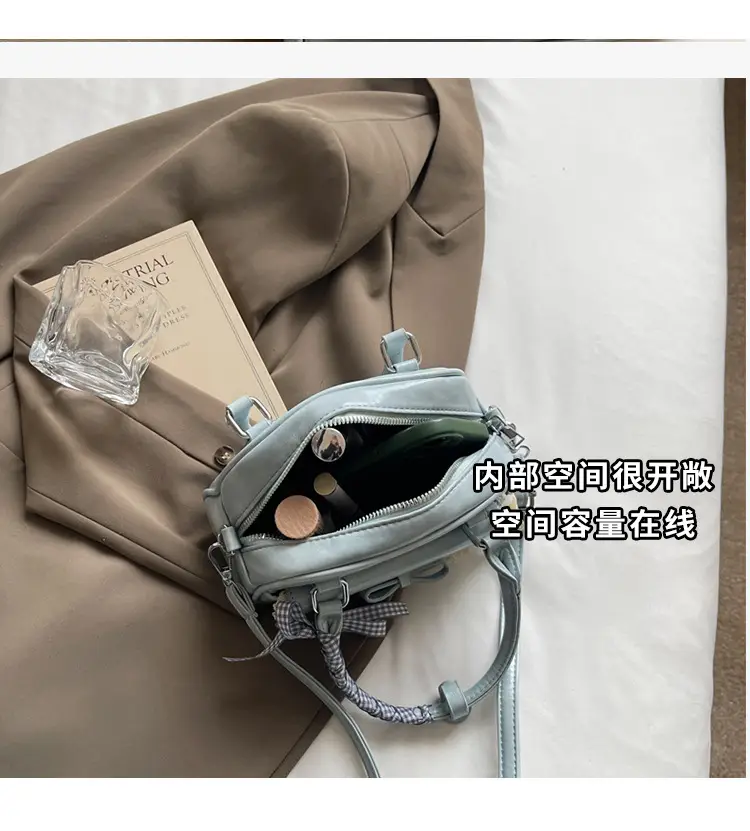 Women's Textured Square Shoulder Bag Grey 2025 — feature 7