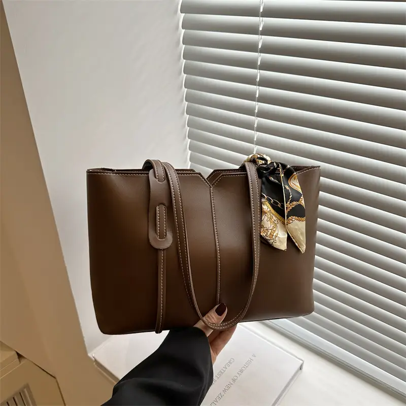 2025 Summer Large Capacity Women's Tan Shoulder Bag - Image 8