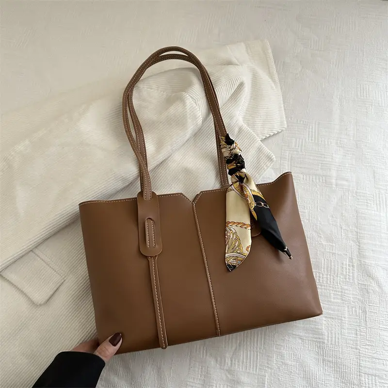 2025 Summer Large Capacity Women's Tan Shoulder Bag - Image 4