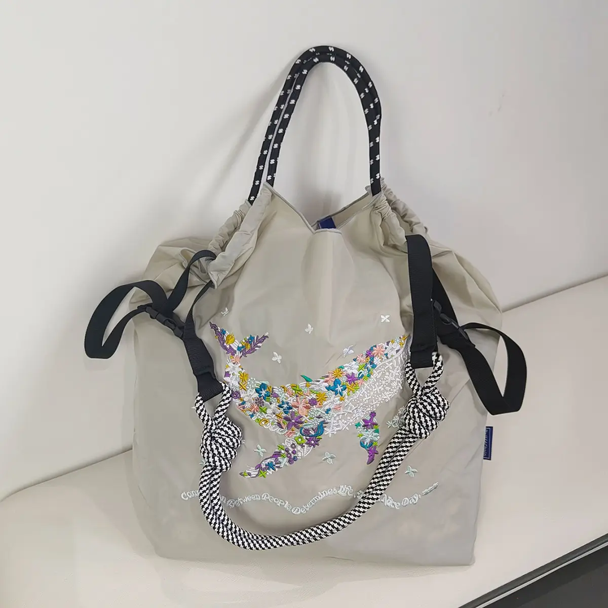 Whale Embroidered Women's Canvas Shoulder Bag Large Capacity - Image 3