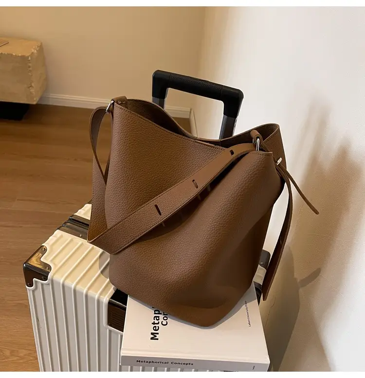 Women Crossbody Bag Brown Leather 2026 Casual Large Capacity — feature 18