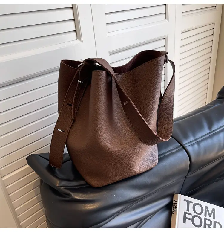 Women Crossbody Bag Brown Leather 2026 Casual Large Capacity — feature 22