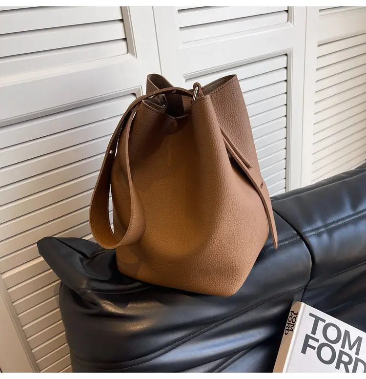 Women Crossbody Bag Brown Leather 2026 Casual Large Capacity — feature 23