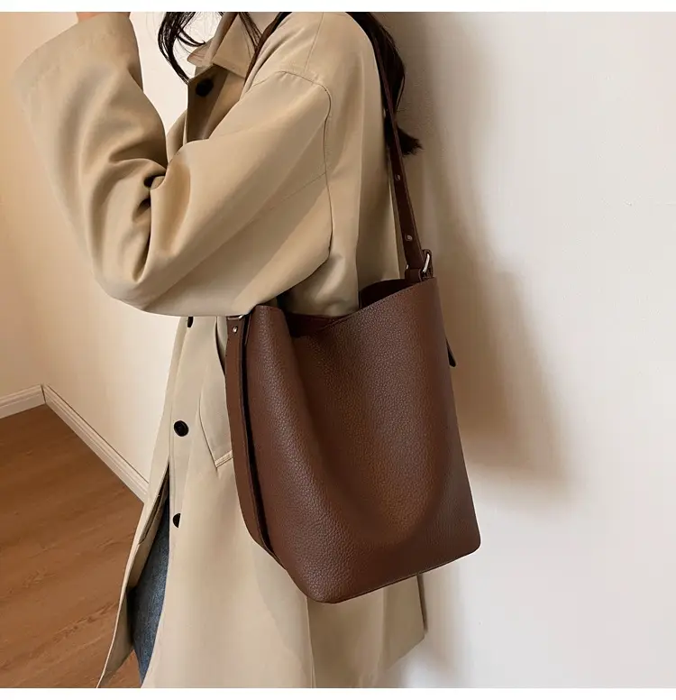 Women Crossbody Bag Brown Leather 2026 Casual Large Capacity — feature 34