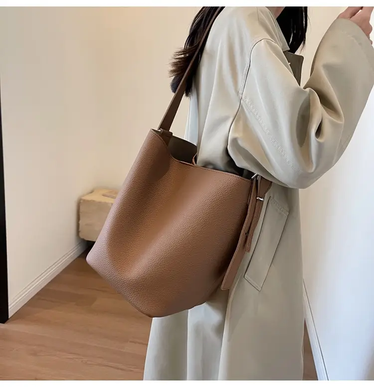 Women Crossbody Bag Brown Leather 2026 Casual Large Capacity — feature 35