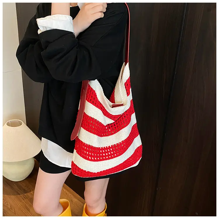 Cross-Country Stripe Knitted Tote Bag for Women — feature 15