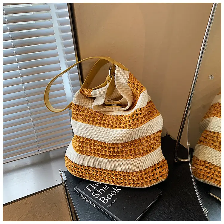 Cross-Country Stripe Knitted Tote Bag for Women — feature 30
