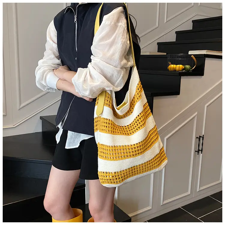 Cross-Country Stripe Knitted Tote Bag for Women — feature 7