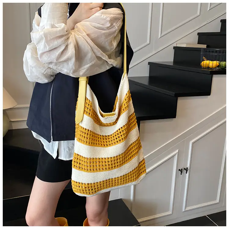 Cross-Country Stripe Knitted Tote Bag for Women — feature 8