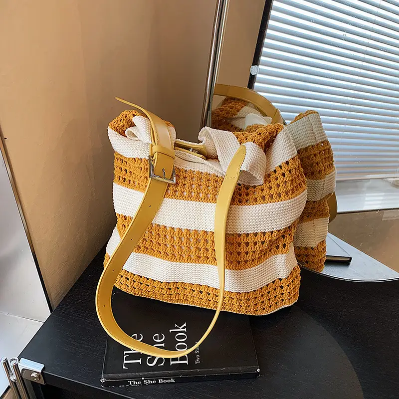 Cross-Country Stripe Knitted Tote Bag for Women