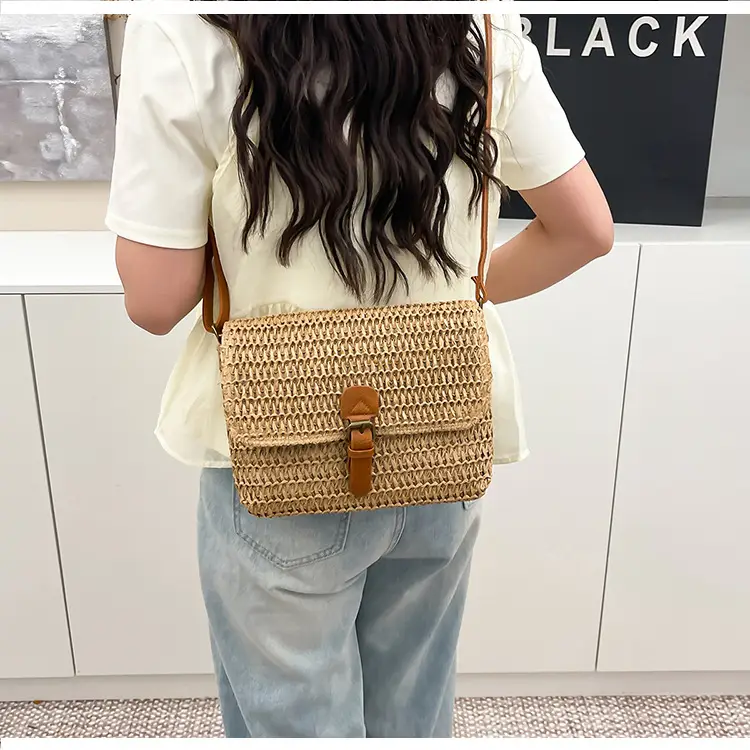 Women Crossbody Bag Woven Beige 2025 Beach Use — feature 10