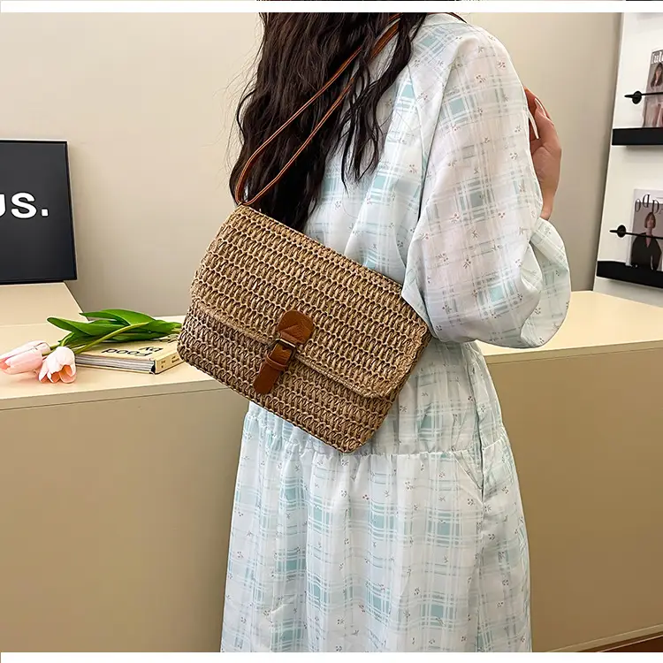 Women Crossbody Bag Woven Beige 2025 Beach Use — feature 13