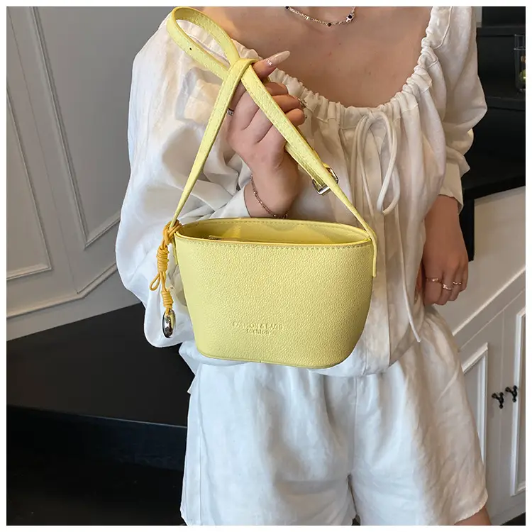 2025 New Niche Lychee Pattern Bucket Small Bag — feature 15