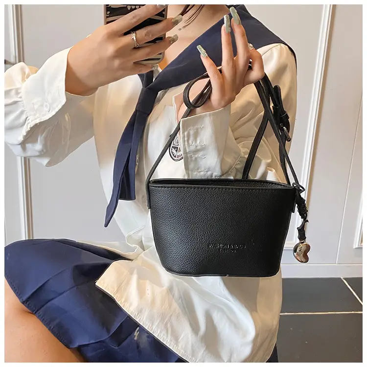 2025 New Niche Lychee Pattern Bucket Small Bag — feature 36