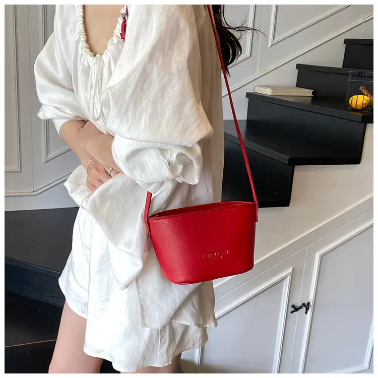 2025 New Niche Lychee Pattern Bucket Small Bag — feature 39