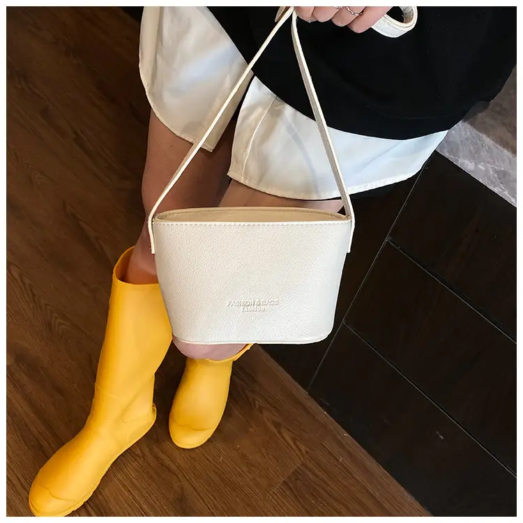2025 New Niche Lychee Pattern Bucket Small Bag — feature 45