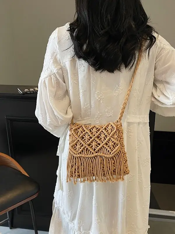 Women's Woven Tassel Shoulder Bag Brown 2024 - Image 4
