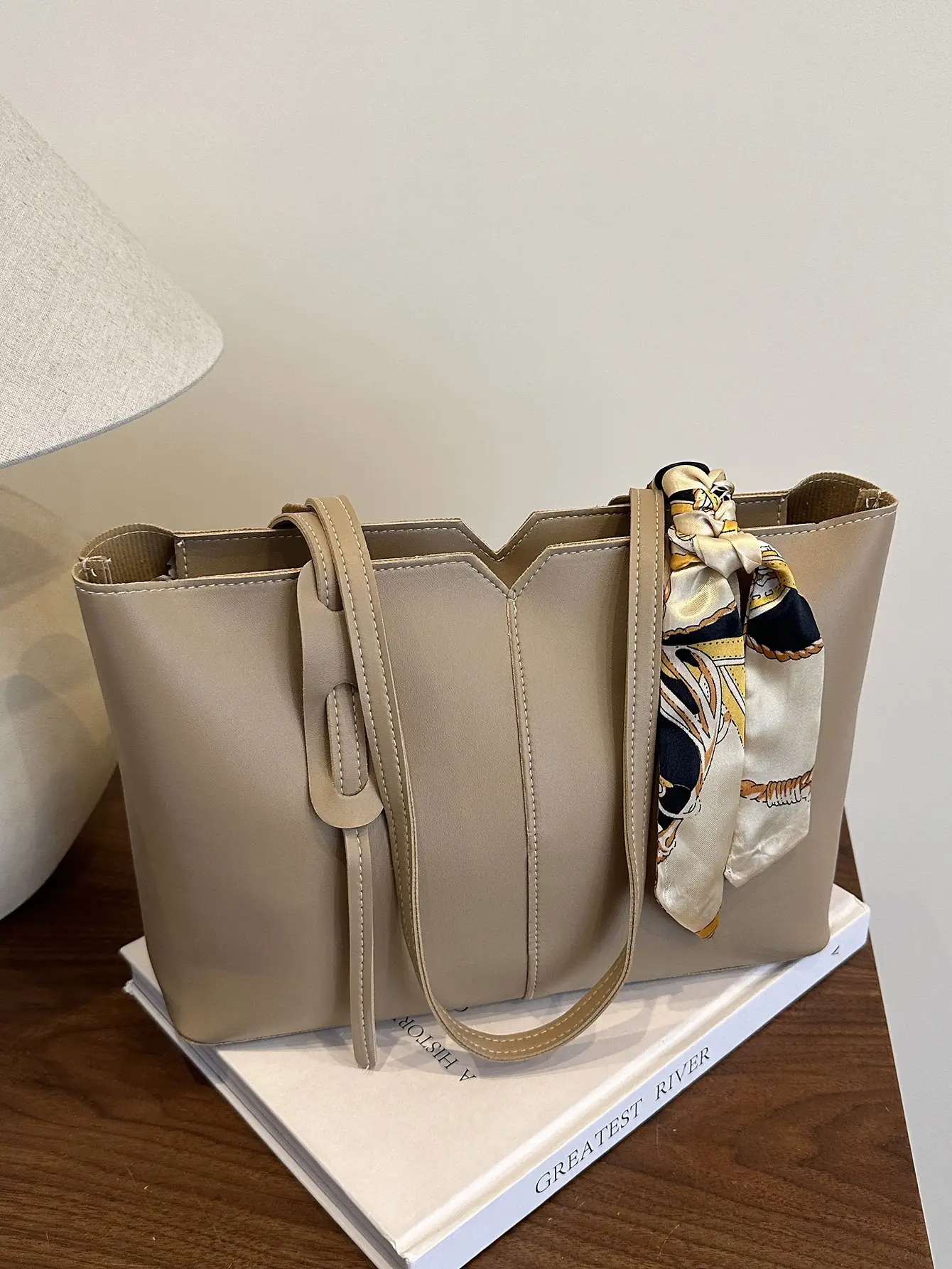 Large Capacity Women's Tote Bag Brown New Style