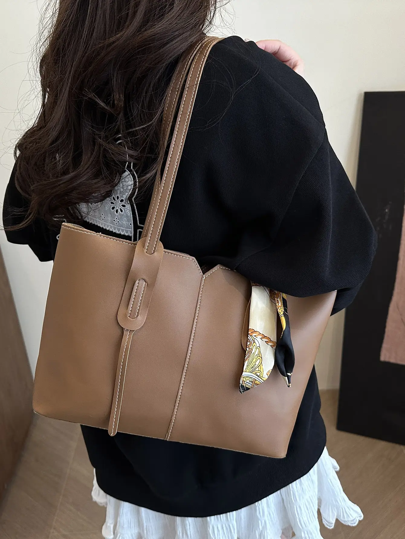 Large Capacity Women's Tote Bag Brown New Style