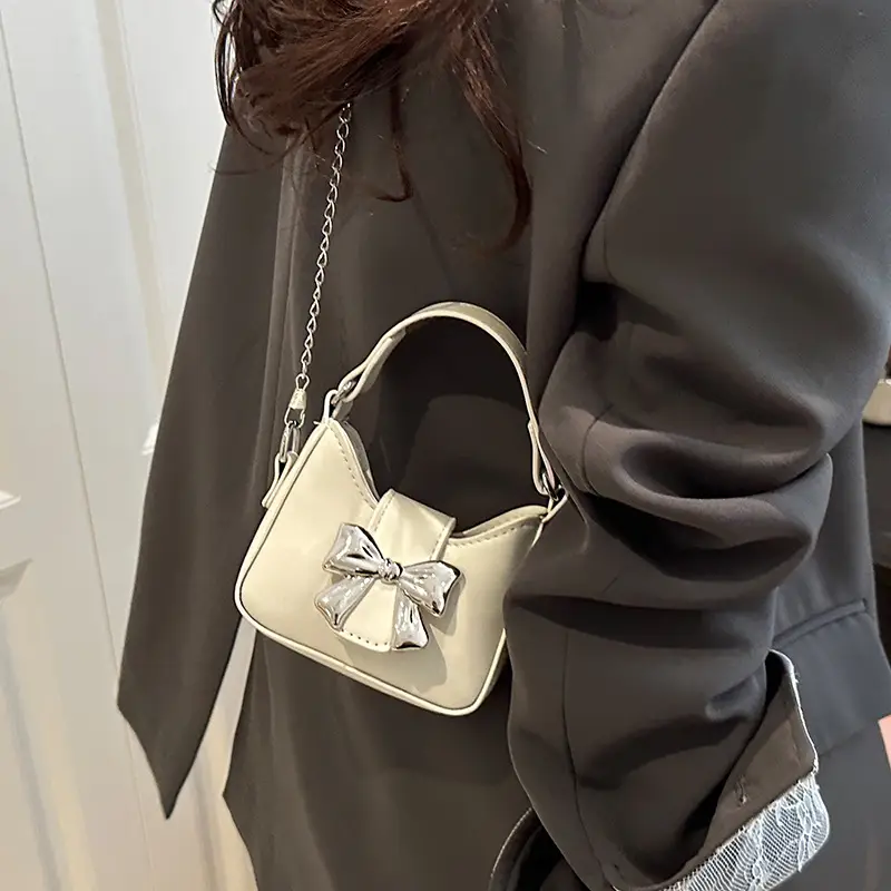 Black Bow Crossbody Bag with Chain Strap - Image 9