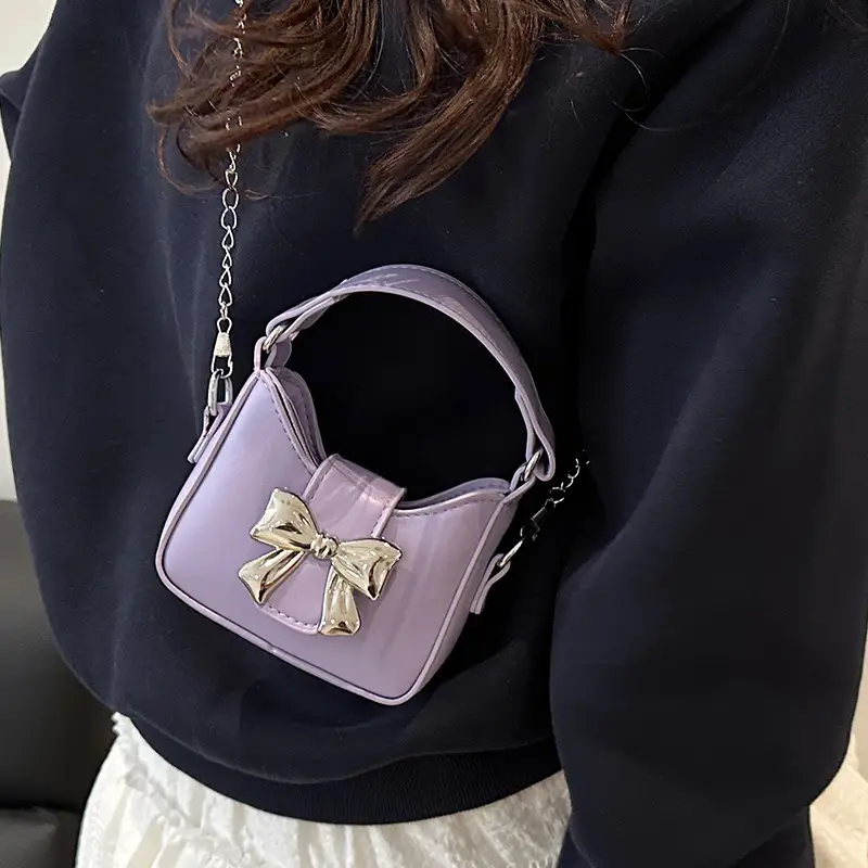 Black Bow Crossbody Bag with Chain Strap - Image 10