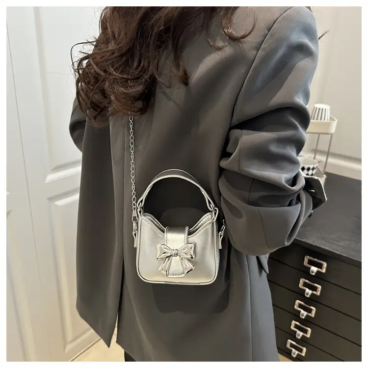 Black Bow Crossbody Bag with Chain Strap — feature 18