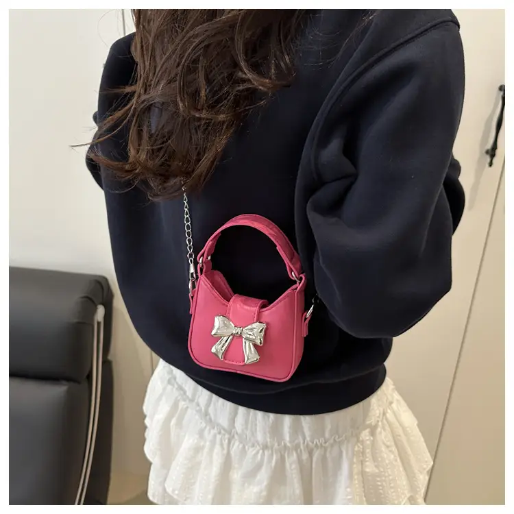 Black Bow Crossbody Bag with Chain Strap — feature 30