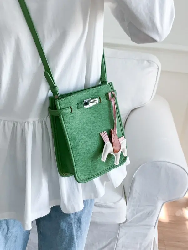 Trendy Yellow Crossbody Bag for Women 2025 - Image 7