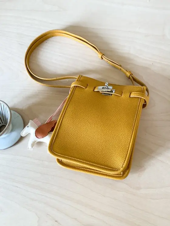 Trendy Yellow Crossbody Bag for Women 2025 - Image 9