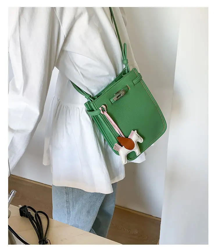 Trendy Yellow Crossbody Bag for Women 2025 — feature 12