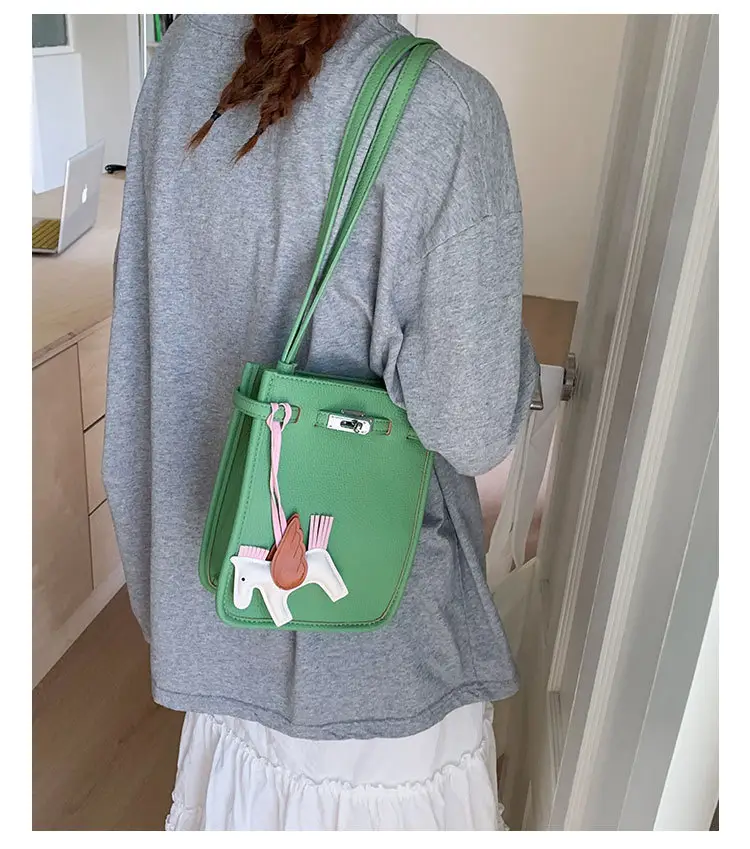 Trendy Yellow Crossbody Bag for Women 2025 — feature 13