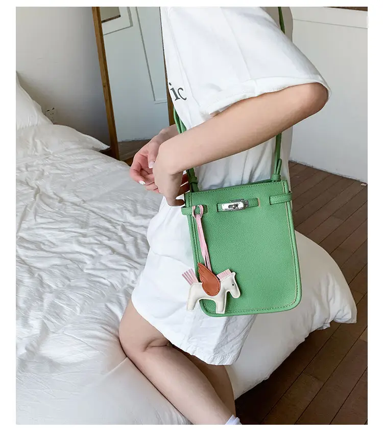 Trendy Yellow Crossbody Bag for Women 2025 — feature 17