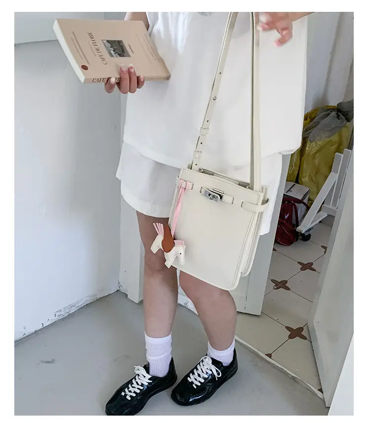 Trendy Yellow Crossbody Bag for Women 2025 — feature 31