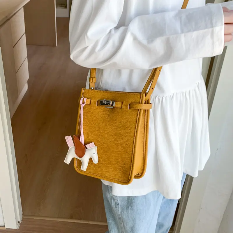Trendy Yellow Crossbody Bag for Women 2025 - Image 3