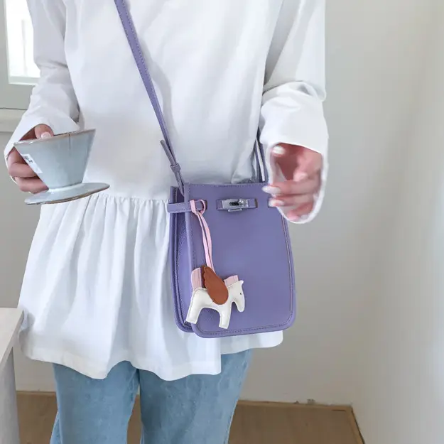 Trendy Yellow Crossbody Bag for Women 2025 - Image 4
