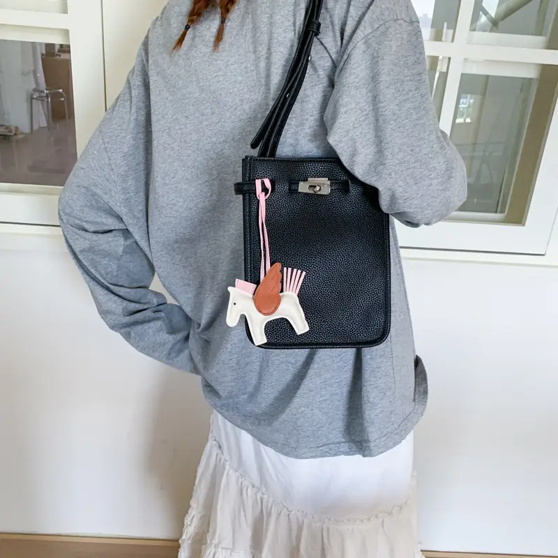 Trendy Yellow Crossbody Bag for Women 2025 - Image 5