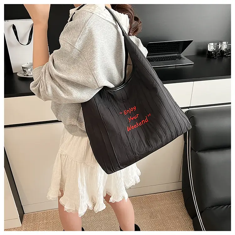 Women's White Quilted Shoulder Bag 2025 College Student — feature 16