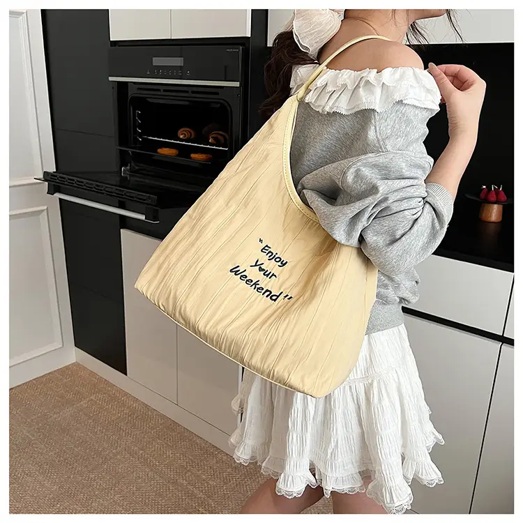 Women's White Quilted Shoulder Bag 2025 College Student — feature 19