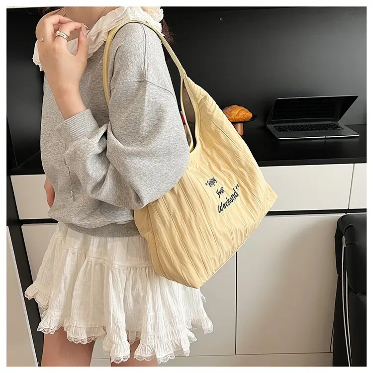 Women's White Quilted Shoulder Bag 2025 College Student — feature 20