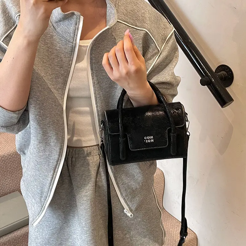Women's White Square Handbag 2025 Summer Crossbody Luggage Bag - Image 9