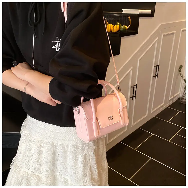 Women's White Square Handbag 2025 Summer Crossbody Luggage Bag — feature 17