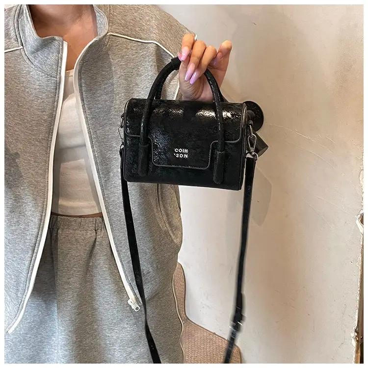 Women's White Square Handbag 2025 Summer Crossbody Luggage Bag — feature 20